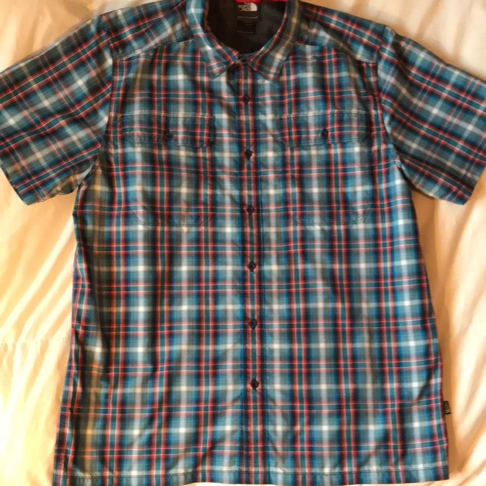 North Face blue plaid short sleeve shirt